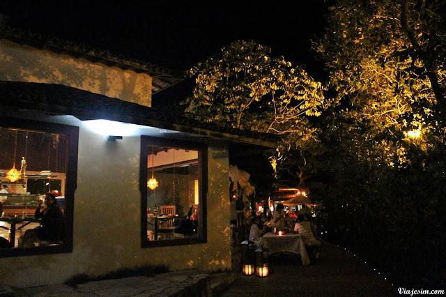 reveillon Búzios restaurante pet friendly porto da barra viagem com cachorro