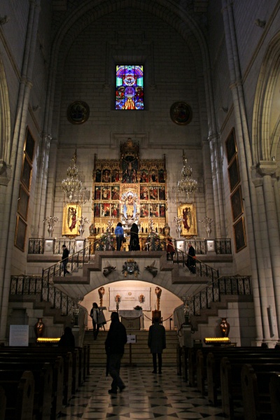 Catedral de Almudema catedral um dia em madrid dicas